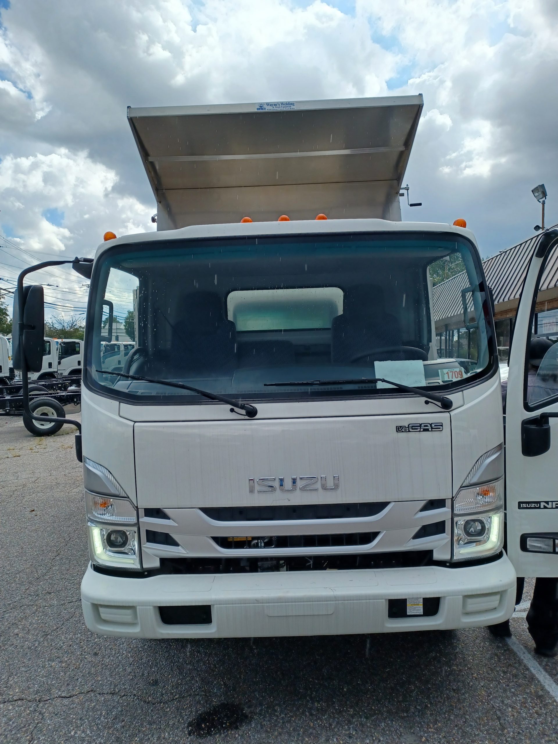 New 2024 Isuzu NPR-HD - photo 2